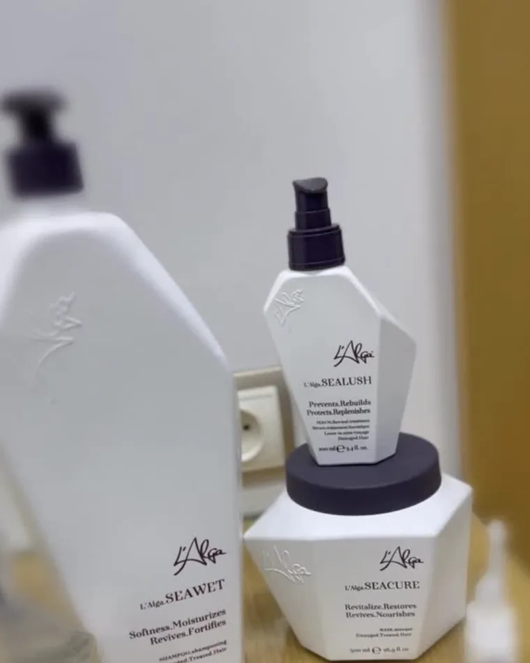 Produits de soin capillaire professionnels utilisés au salon